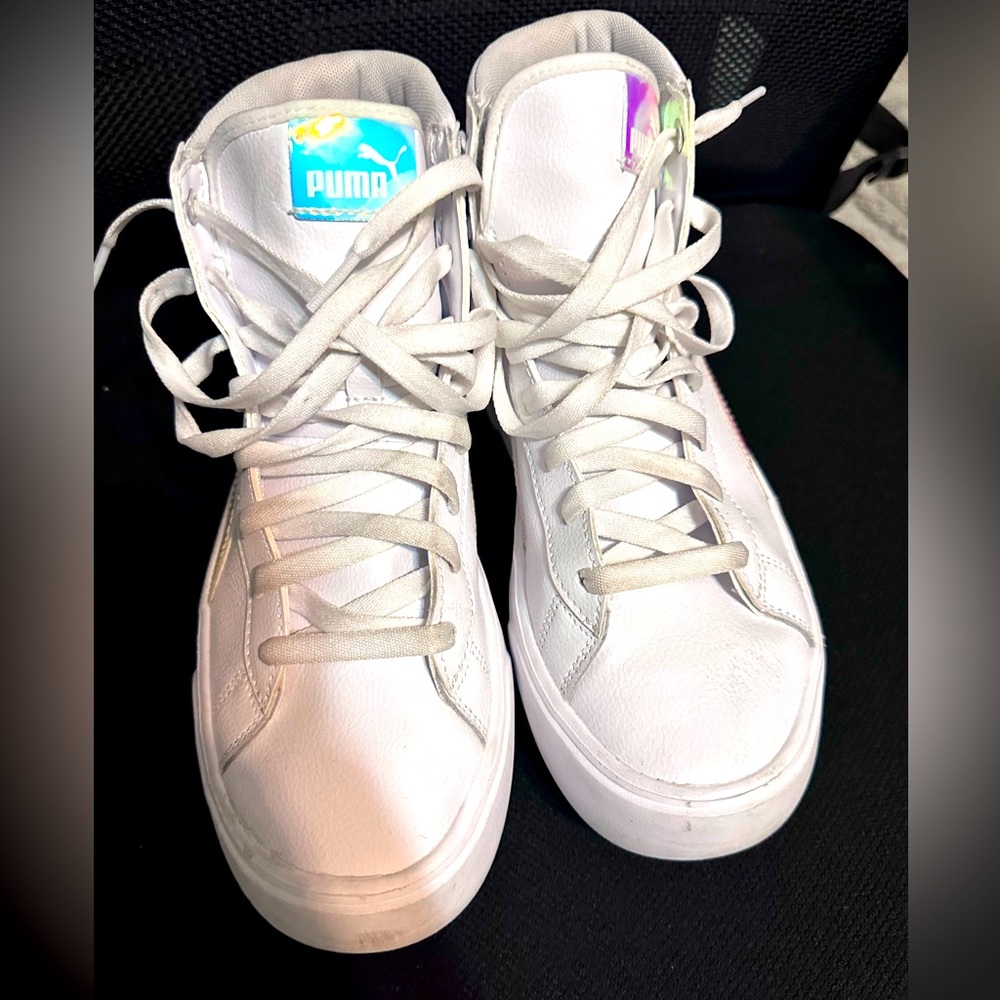 PUMA size 8 women’s high tops. Worn with ❤️ All patchwork in great condition.